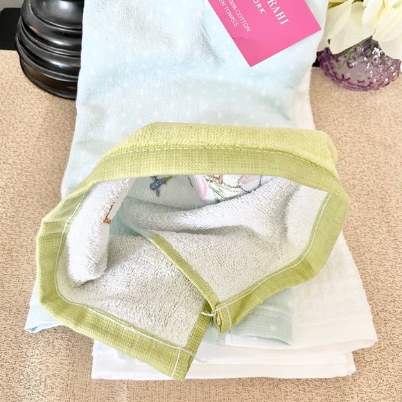 NWT SET OF 2 BUNNY TAIL Hand Towels - Picture 3 of 5